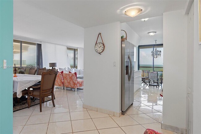 Building Photo - 9455 Collins Ave