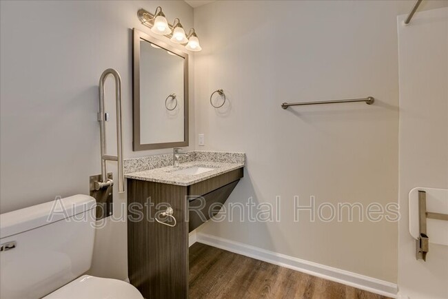 Building Photo - 2509 Otter Run