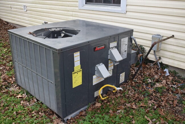 Building Photo - 6271 W Cedar Meadows Ln