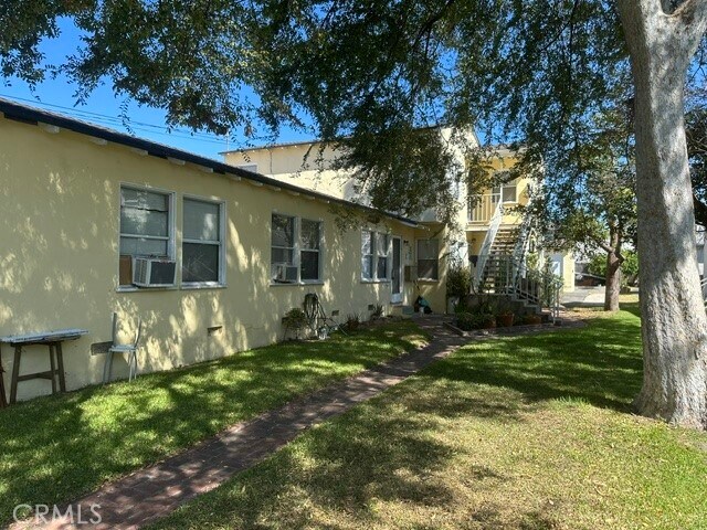 Building Photo - 601 S Chevy Chase Dr