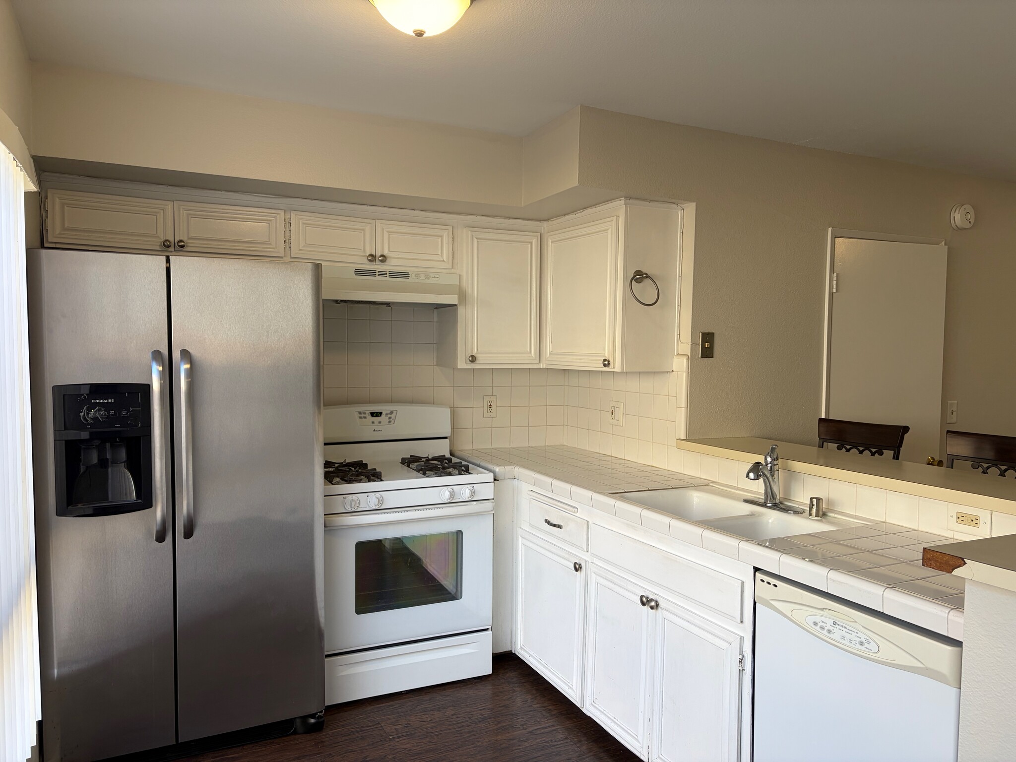 Building Photo - 7226 Jordan Ave