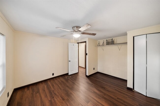 Building Photo - 110 Charlies Ln