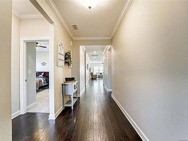 Building Photo - Ellington Downs Home! Top Rated Schools!