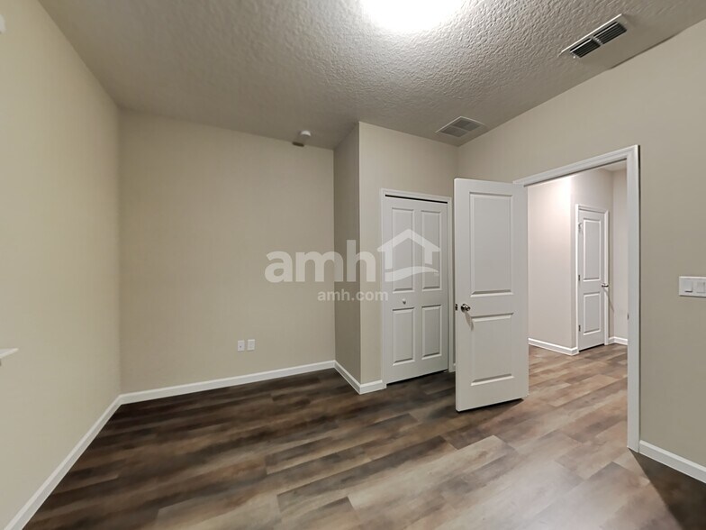 Building Photo - 82 Hemlock Point