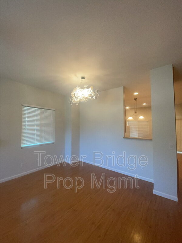 Building Photo - 1515 Knight Ct