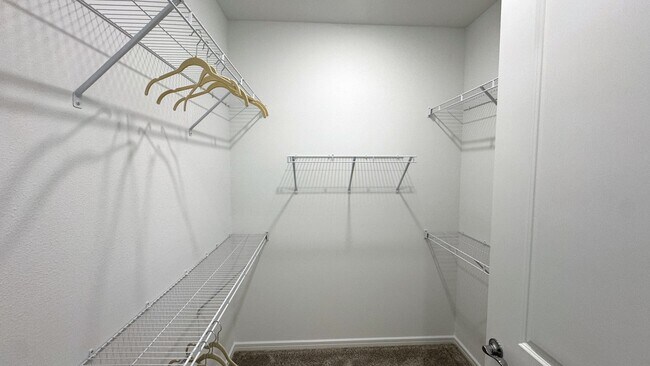 Building Photo - Unfurnished Annual Rental Available Now