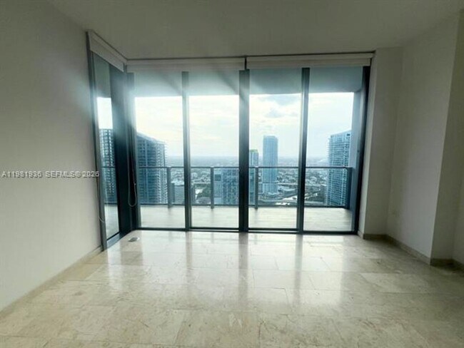 Building Photo - 68 SE 6th St