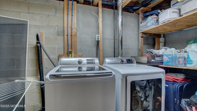 Building Photo - 141 Chestnut Way