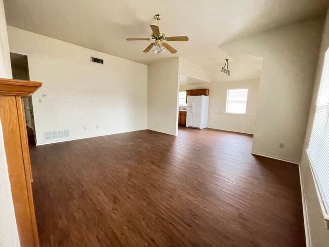 Building Photo - 3914 Oak Valley Dr