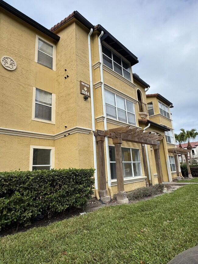 Building Photo - 2-Bed, 2-Bath in the Heart of Orlando