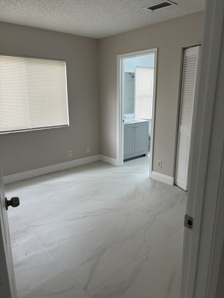 Building Photo - 6268 NW 53rd St