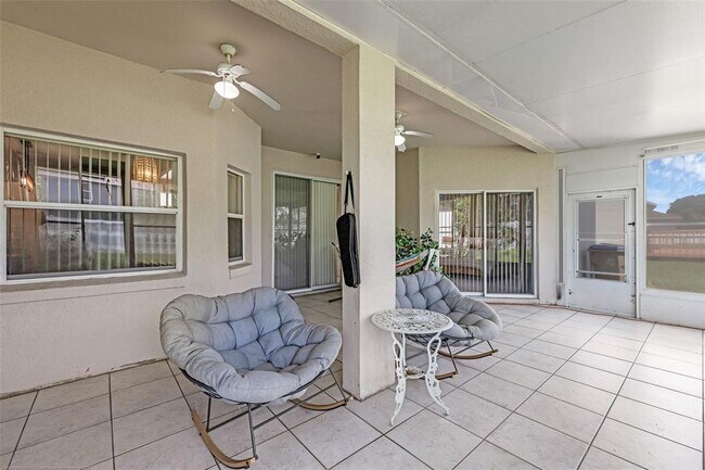 Building Photo - 2482 Huron Cir