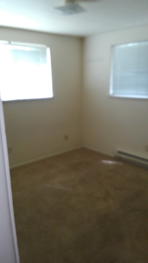 Building Photo - 2505 Main St SE