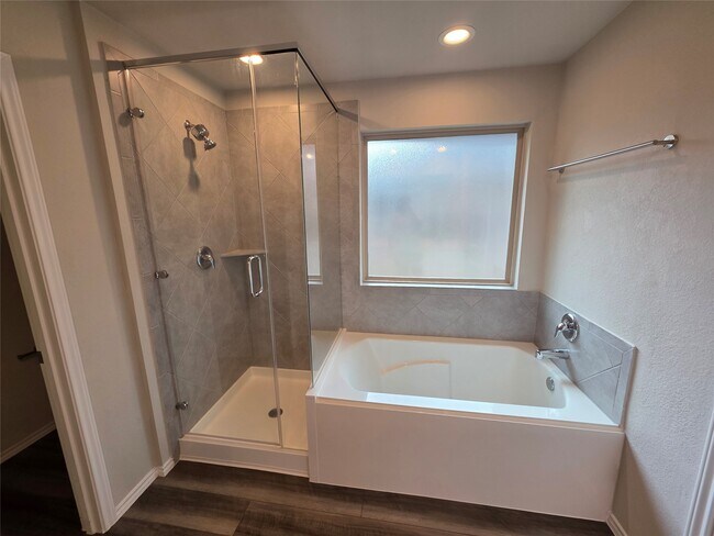 Building Photo - 9257 Inland Leather Ln