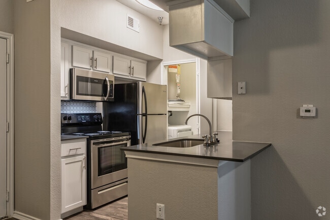 1BR,1BA - 584SF A1 - Kitchen/Laundry - Park Creek