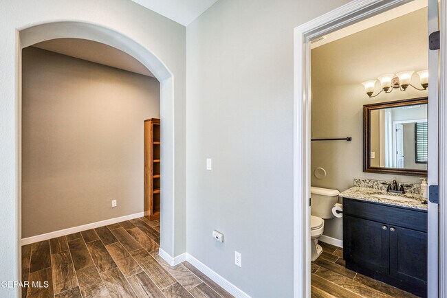 Building Photo - 12315 Houghton Springs Dr
