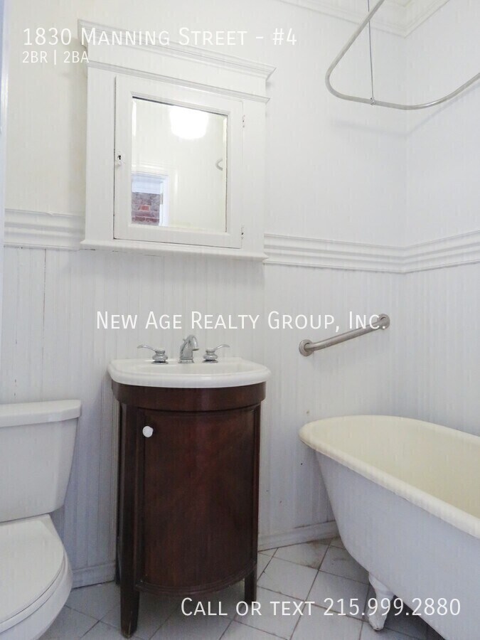 Building Photo - 1830 Manning St