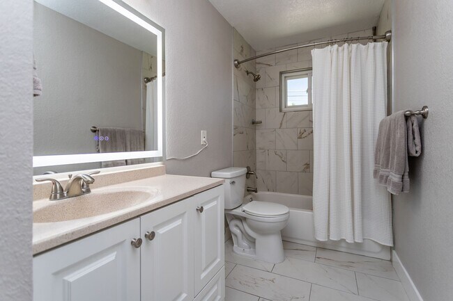 Building Photo - Charming 3BR Home with Updated Amenities &...