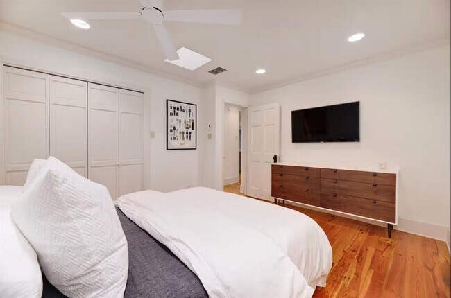 Building Photo - 1212 Baylor St