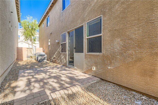 Building Photo - 10933 Mt Pendleton St