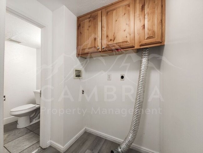Building Photo - Cozy Updated 2 BR 1BA Condo in West Valley