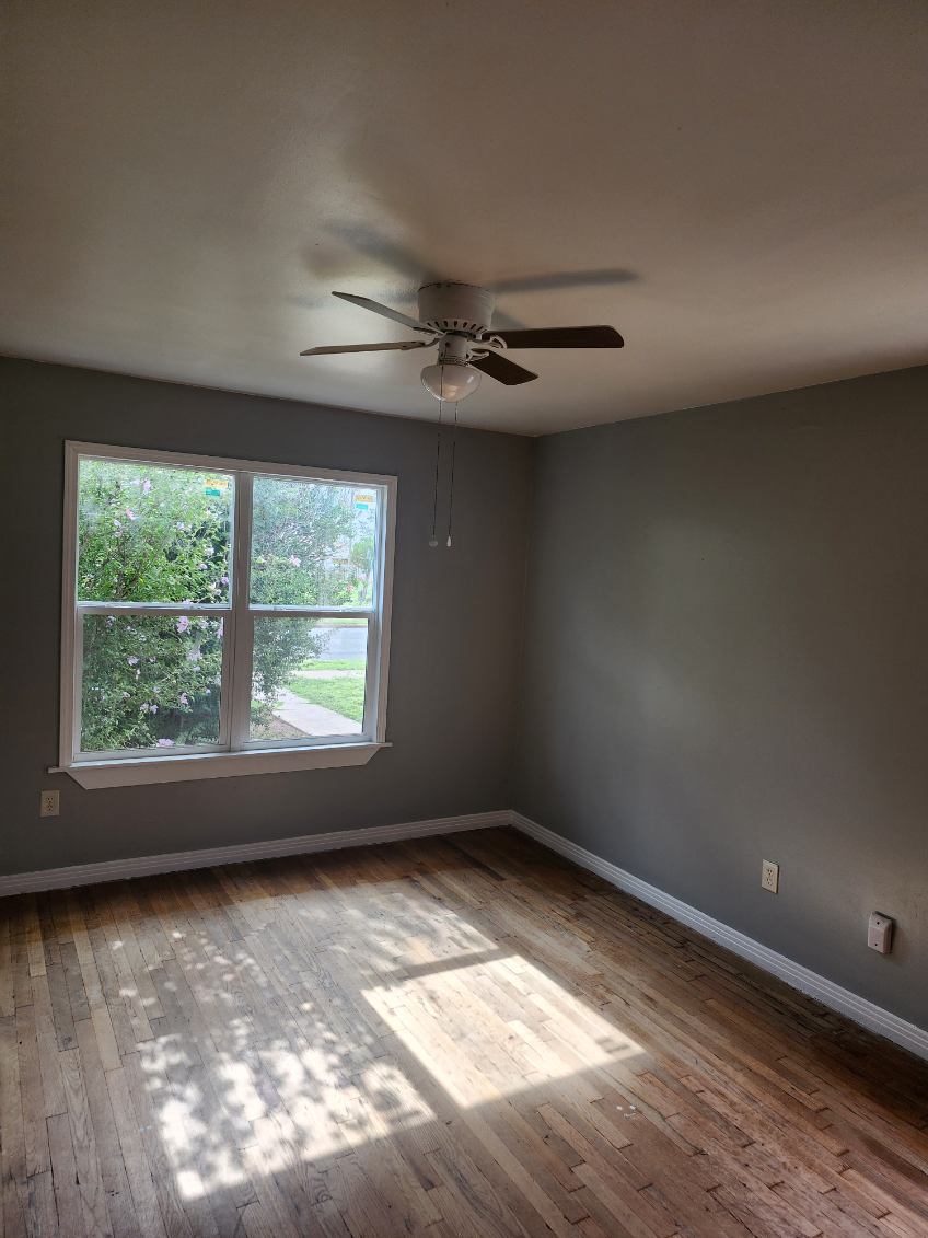 Building Photo - 2104 Date Ave