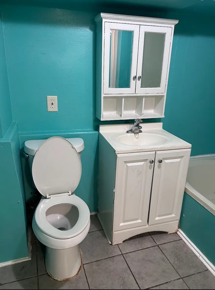 Building Photo - 1320 Brown St