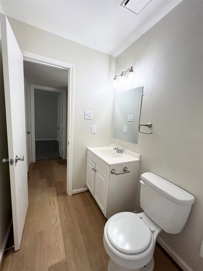 Building Photo - 130 Oyster Creek Dr