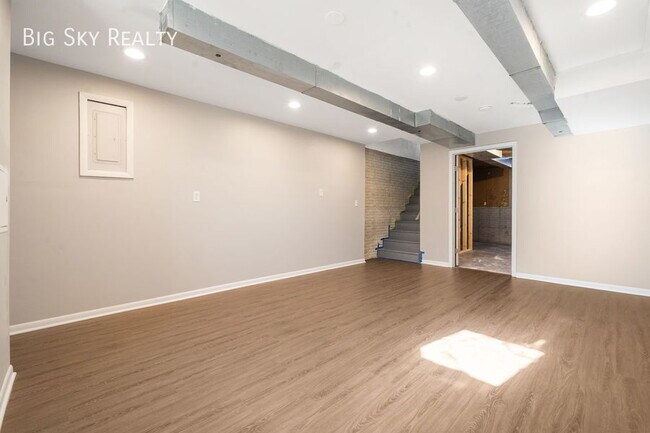 Building Photo - 110 North St