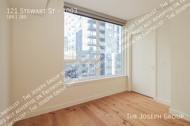 Building Photo - 121 Stewart St