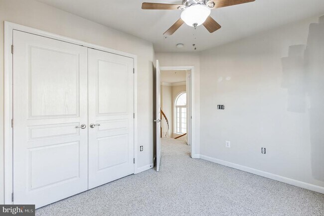 Building Photo - 523 Triadelphia Way