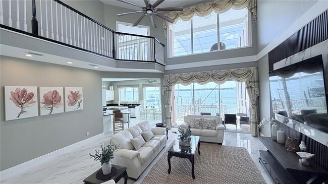 Building Photo - 218 Sand Key Estates Dr