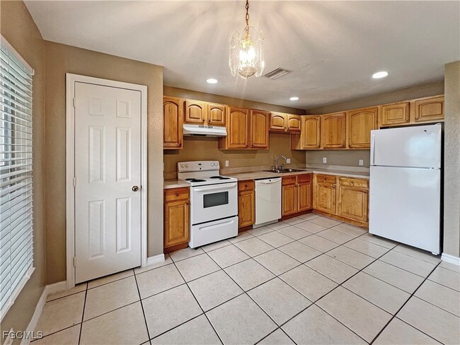 Primary Photo - 5231 27th St SW