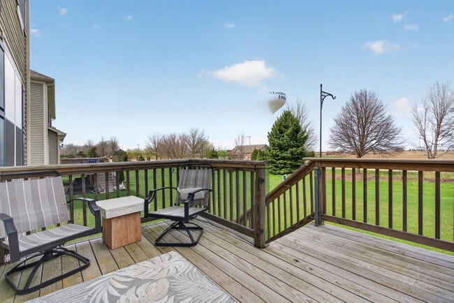 Building Photo - 15012 W Cyrus Dr