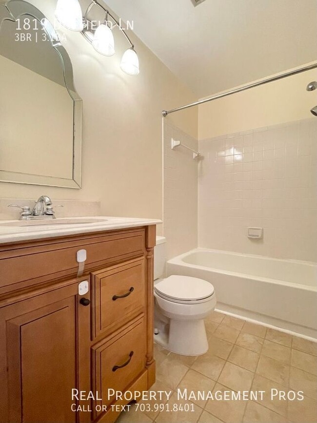 Building Photo - 1819 Duffield Ln