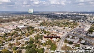 Building Photo - 1267 E Common St