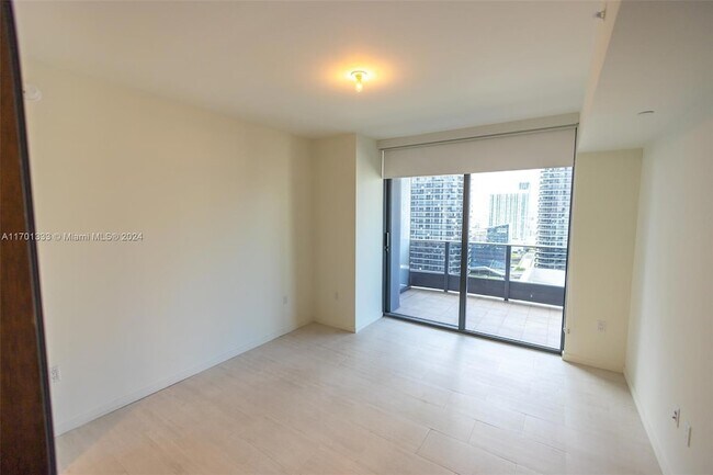 Building Photo - 1000 Brickell Plaza