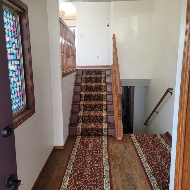 Building Photo - 3 bedroom, 2 bath, single family home.