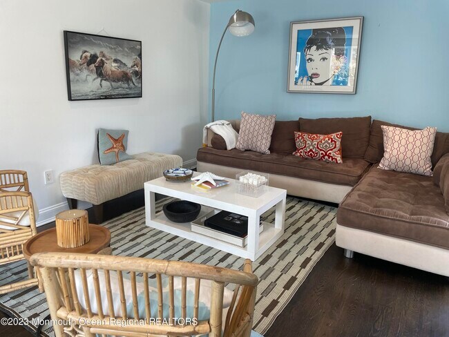 Building Photo - 516 Page Ave