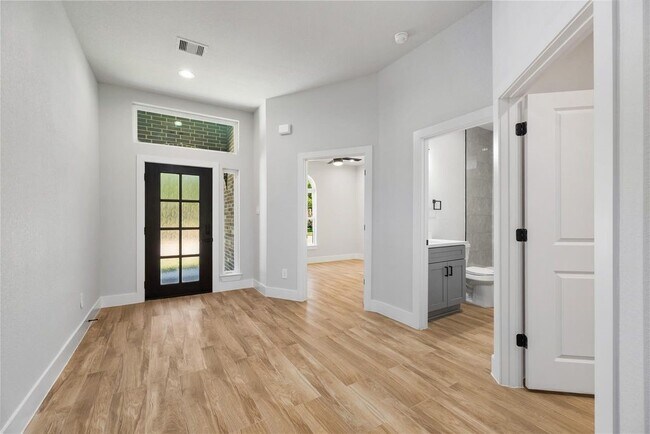 Building Photo - 14203 Sandalfoot St