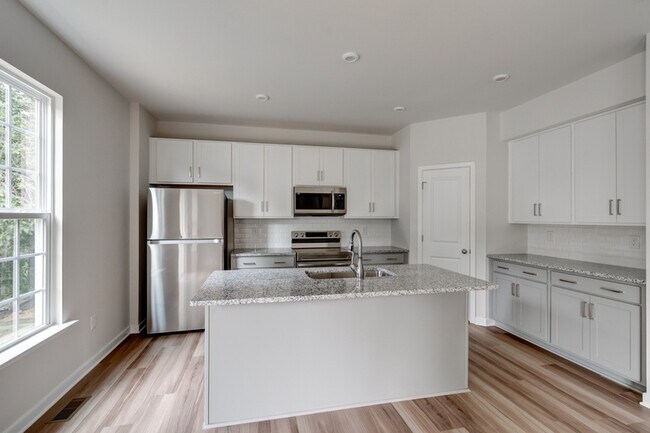 Building Photo - 309 Northfield Heights Lane