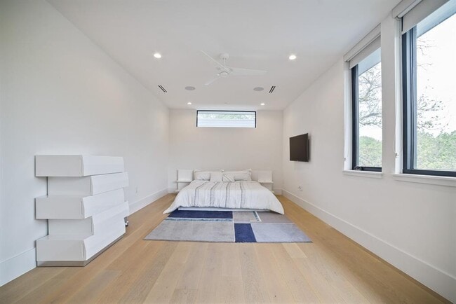 Building Photo - 2003 Melridge Pl