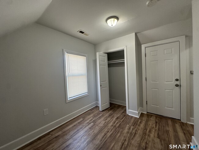 Building Photo - 181 Park St