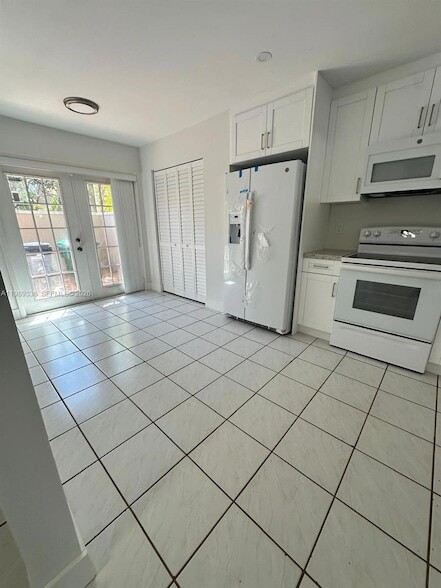 Building Photo - 9102 SW 113th Pl Cir E