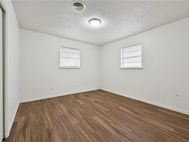 Building Photo - 813 S Scott St