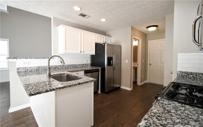 Building Photo - 6215 Smoke Ridge Ln