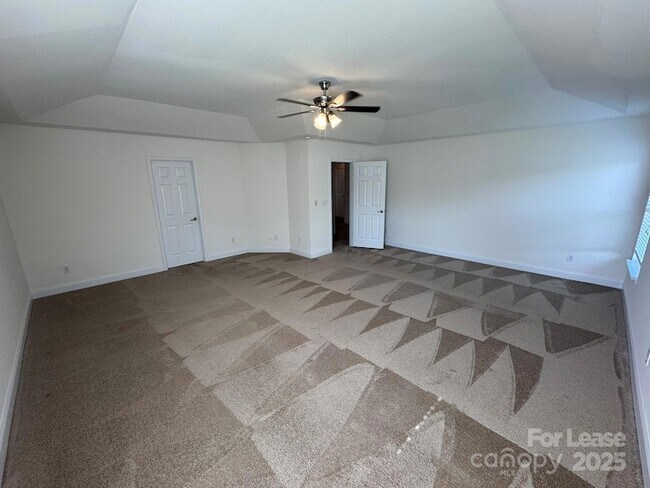 Building Photo - 6622 Latherton Ln
