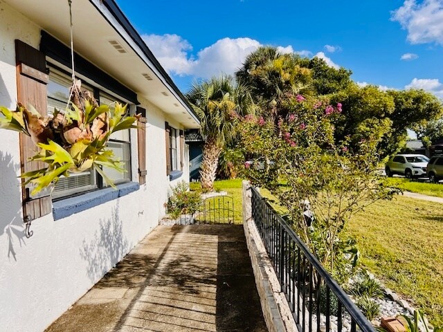 Building Photo - Elegant 3-Bed, 2-Bath Home in Prime Orland...