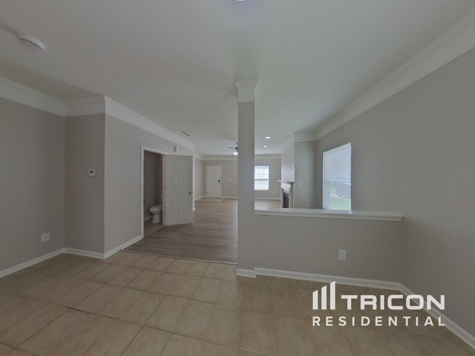 Building Photo - 11215 Breezehill Ln