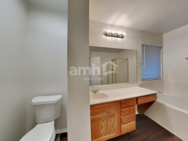 Building Photo - 8324 Prairie Rose Ln